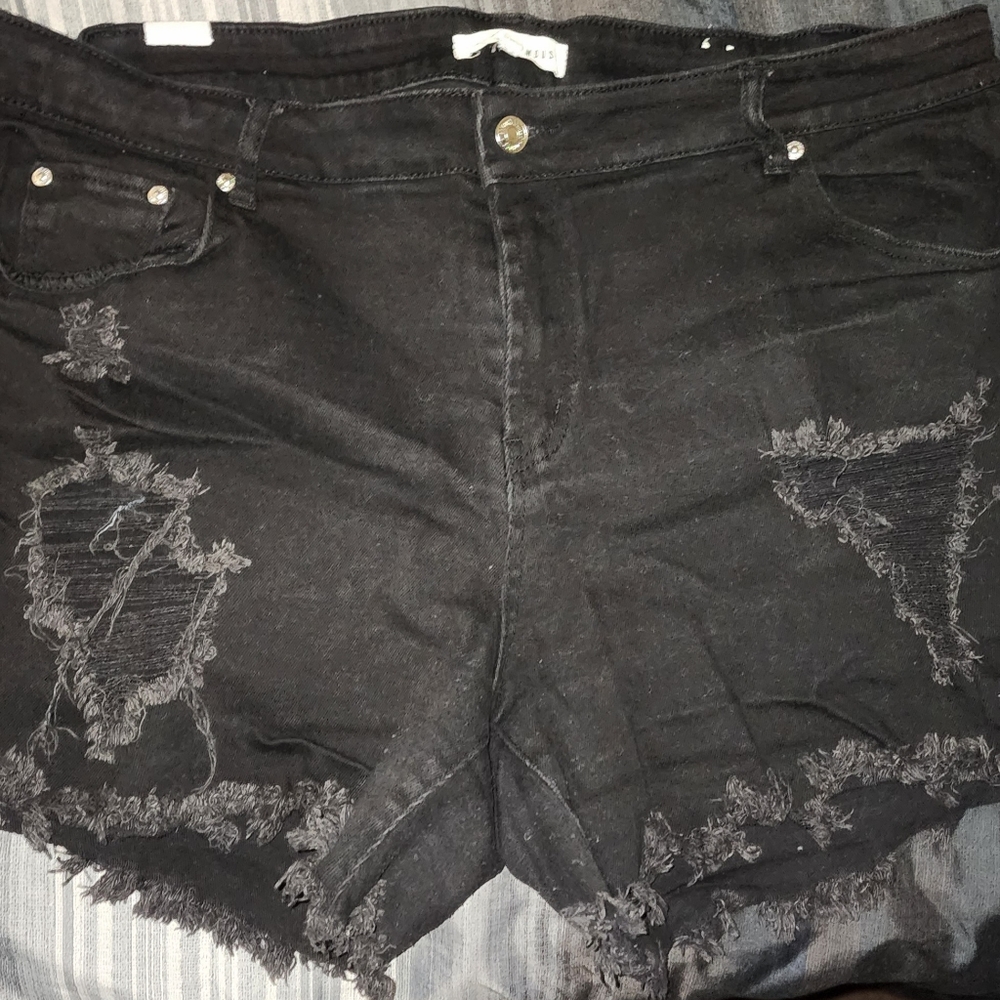 Almost Famous shorts